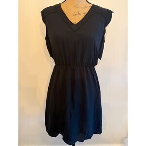 41 Hawthorn Black Scalloped Key Hole Back Dress Size Medium